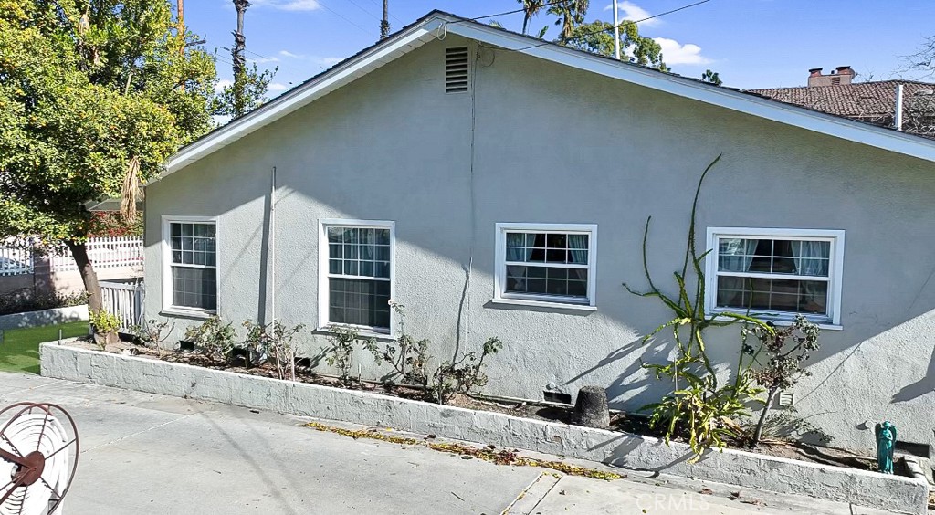 Riviera Huntington (RIHU) - Residential Income