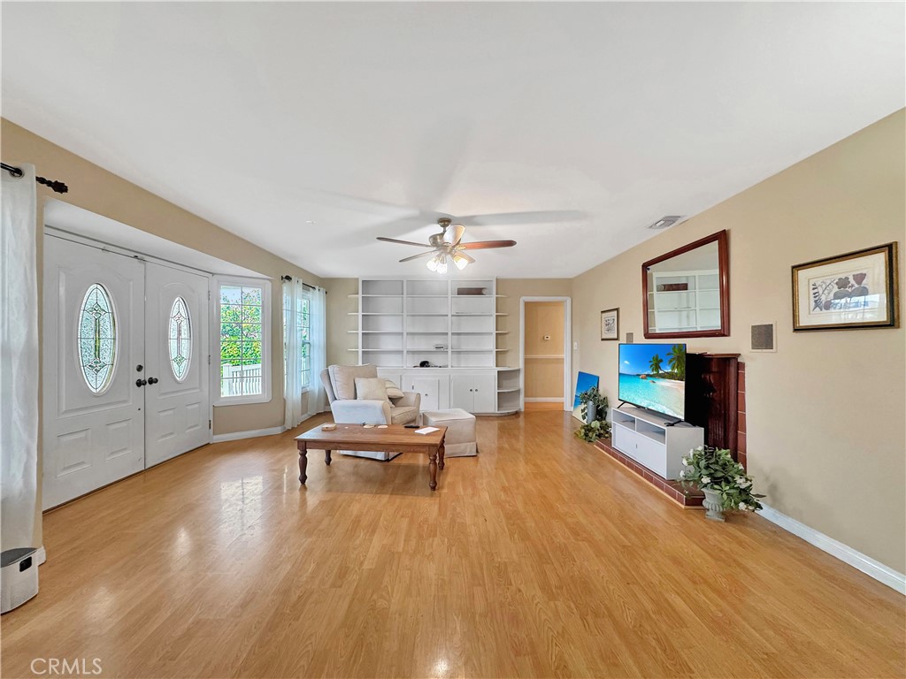 Riviera Huntington (RIHU) - Residential Income