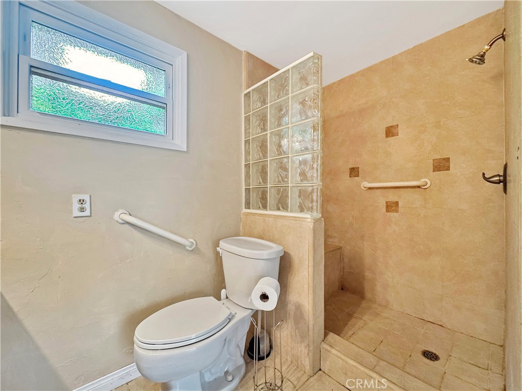 Riviera Huntington (RIHU) - Residential Income