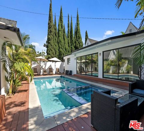 Photo of 465 S Mansfield Avenue, Los Angeles, CA 90036 (MLS # 25608643) Photo of 465 S Mansfield Avenue, Los Angeles, CA 90036 (MLS # 25608643)