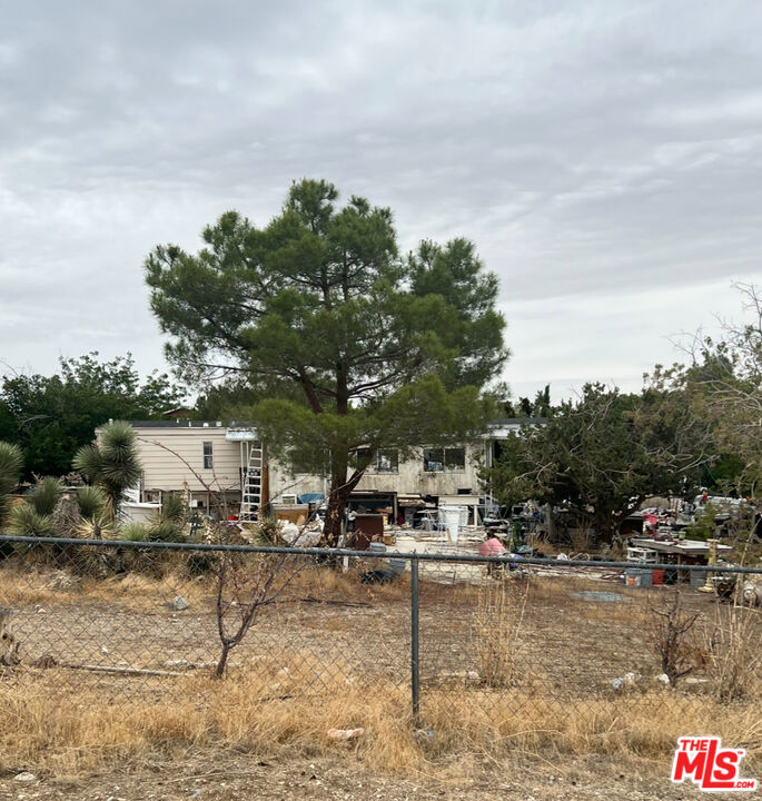 9574 Via Verde Avenue
