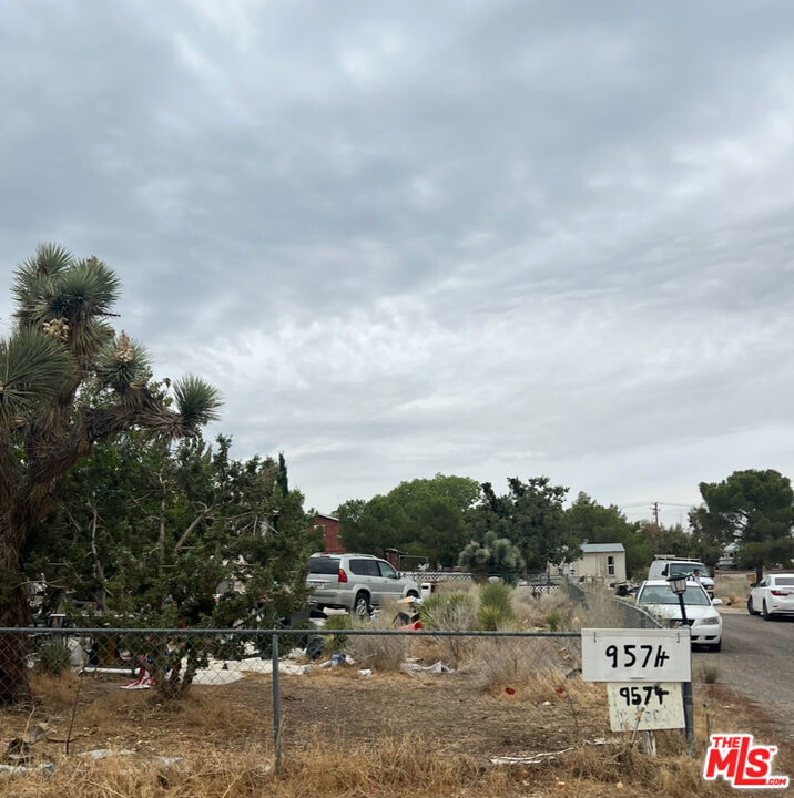 9574 Via Verde Avenue