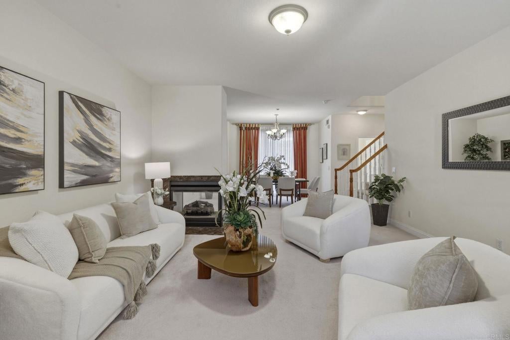 454 W Duarte Road
