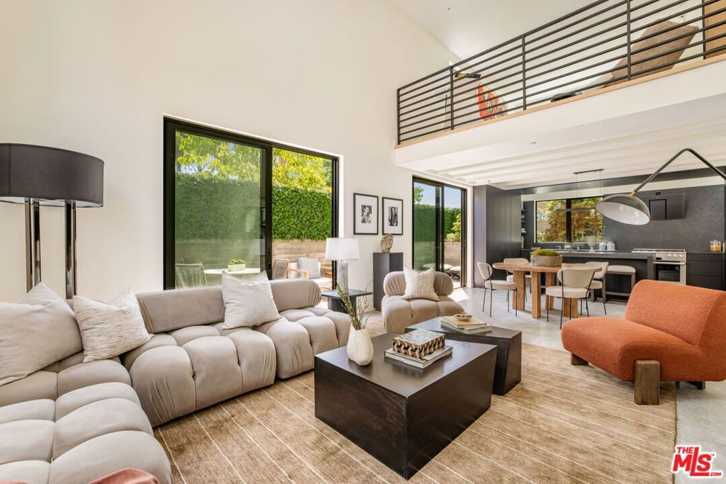 Photo of 917 Hilldale Avenue, West Hollywood, CA 90069 (MLS # 26698405)