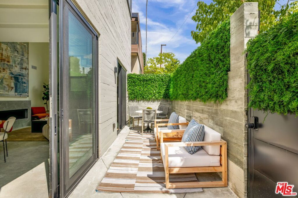Photo of 917 Hilldale Avenue, West Hollywood, CA 90069 (MLS # 26698405)
