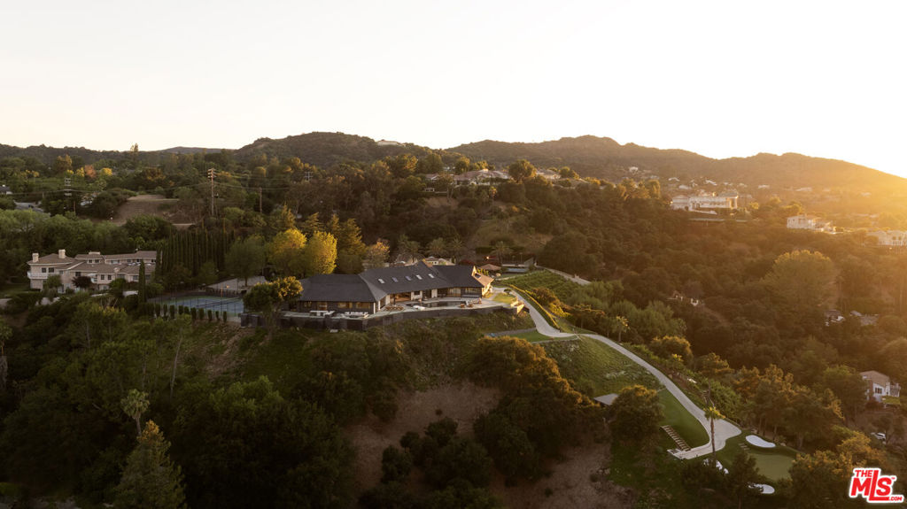 16401 Mulholland Drive