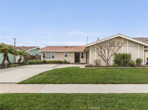 Photo of 12661 Saint Mark St, Garden Grove, CA 92845 (MLS # CV26035496)