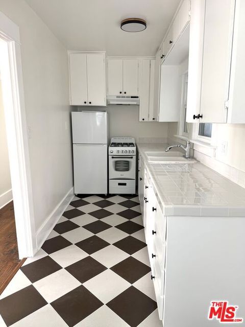 Photo of 1806 9th Street, Santa Monica, CA 90404 (MLS # 26662089)