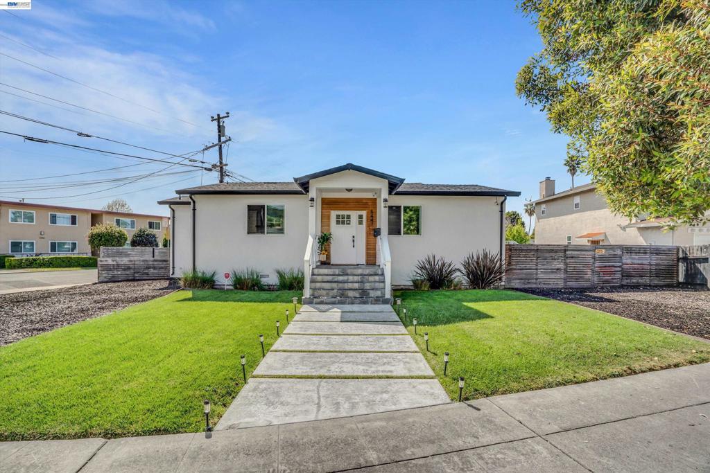 5447 Shasta Ave