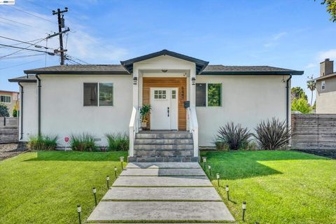 Photo of 5447 Shasta Ave, San Pablo, CA 94806 (MLS # 41129193)