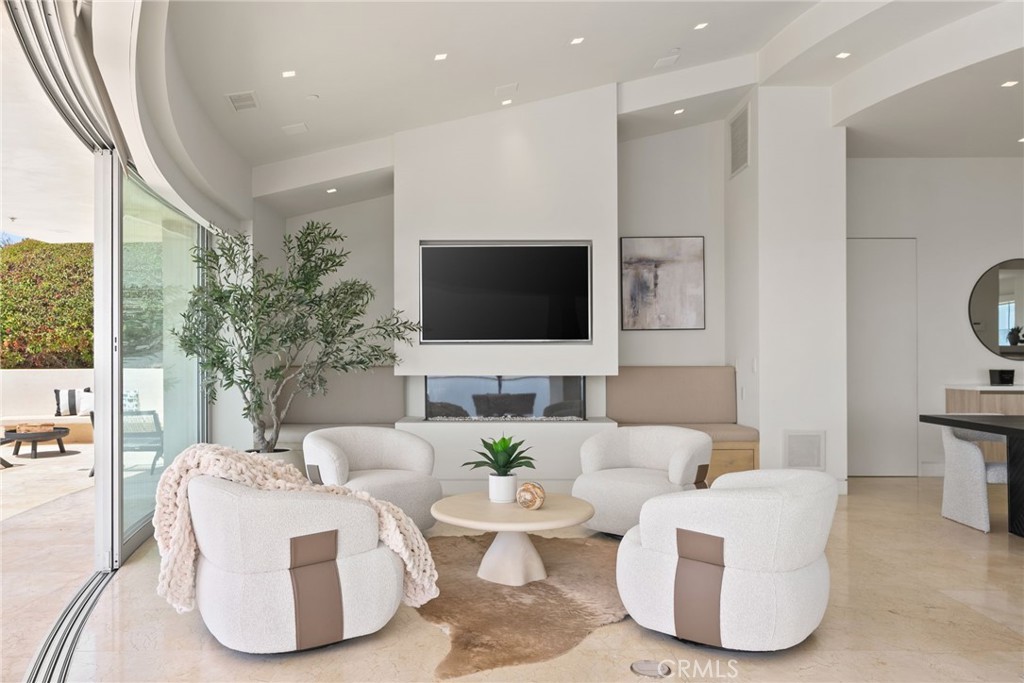 Upper Diamond (UD) - Residential