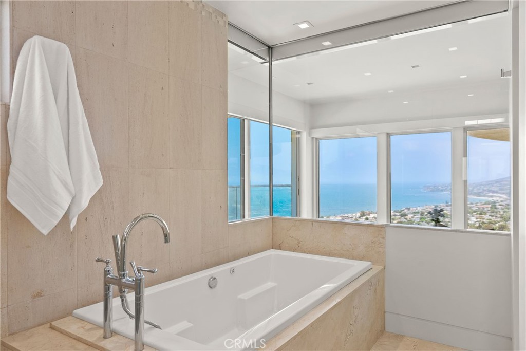 Upper Diamond (UD) - Residential
