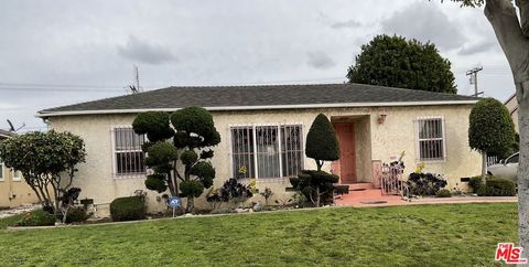 Photo of 9606 S 5th Avenue, Inglewood, CA 90305 (MLS # 26666221)