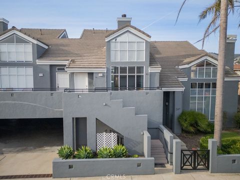 Photo of 245 Park Avenue #5, Pismo Beach, CA 93449 (MLS # FR25281405)