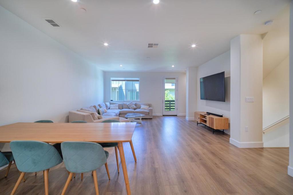 1746 Pedrozzi CMN, Livermore CA 94551
