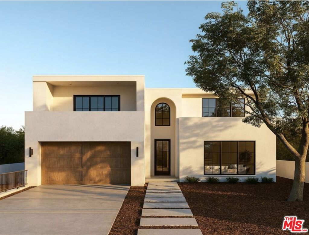 Photo of 11912 Charnock Road, Los Angeles, CA 90066 (MLS # 26644289)