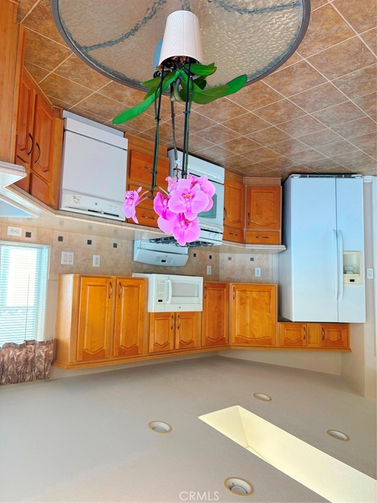 14851 Jeffrey Road 38