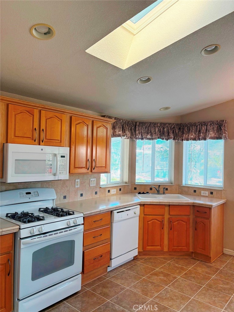 14851 Jeffrey Road 38