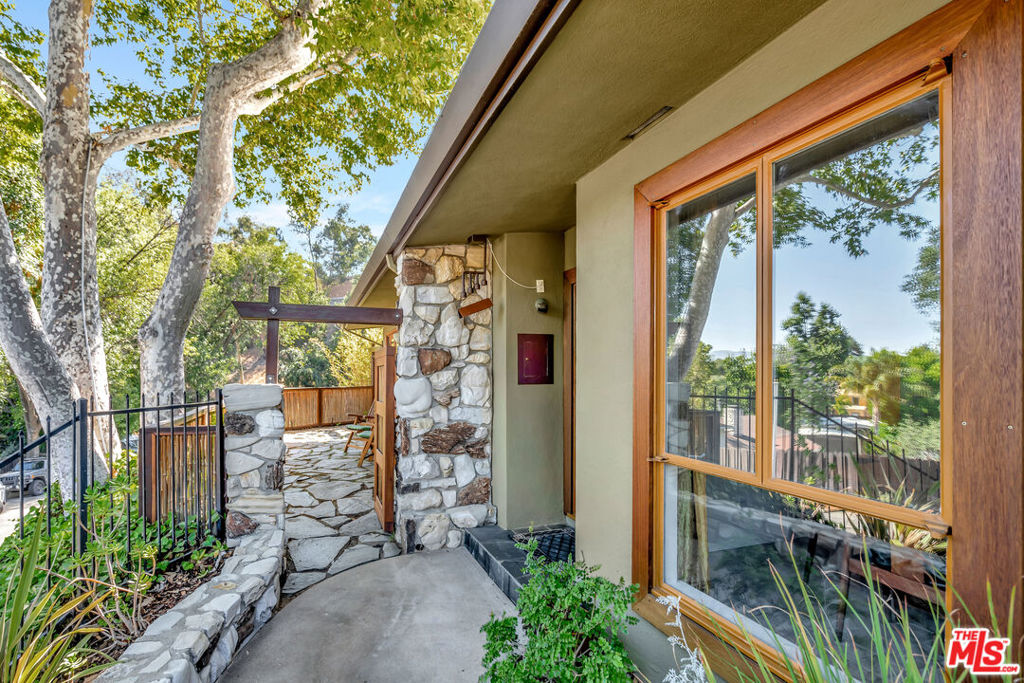 Properties 4 15511 Woodcrest Drive