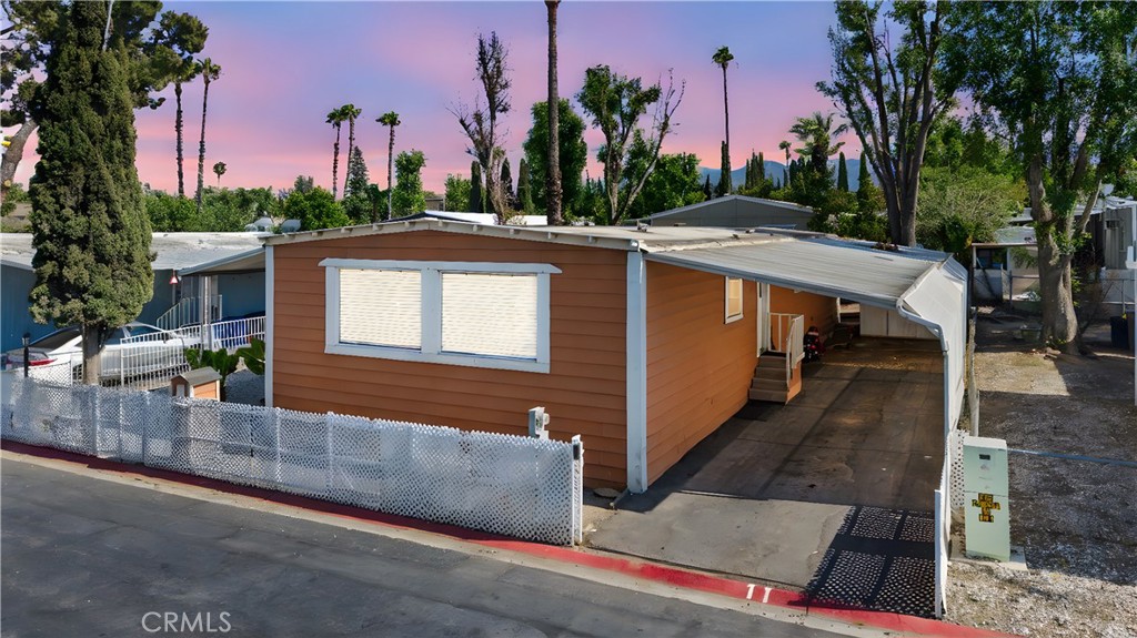 Welcome to your new home! This move-in ready 3-bedroom, 2-bathroom home is located in a prime Corona location, close to everything—shopping, dining, schools, parks, and easy freeway access. Step inside and be impressed by the beautiful flooring throughout and a huge living room and dining area. The open-concept layout is filled with natural light, offering a seamless flow between the living, dining, and kitchen areas. The kitchen features ample cabinetry and counter space, ideal for cooking and entertaining. The spacious primary suite includes a private bath and generous closet space, while the additional bedrooms offer flexibility for guests, family, or a home office.
Located in a well-maintained community, this home combines comfort, convenience, and affordability—This is of the largest spaces you'll find, perfect for hosting family gatherings, holidays, or casual get-togethers. all in one of the most sought-after areas of Corona. Don’t miss this incredible opportunity!
call today for a private showing