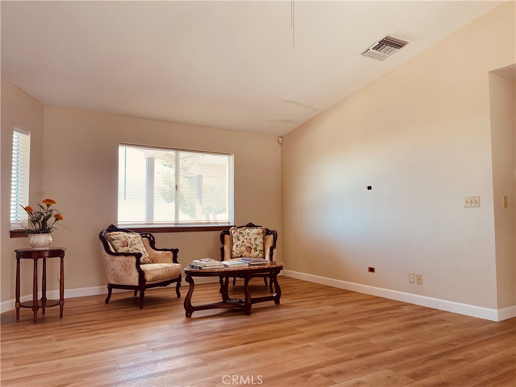 9425 Mountain Road