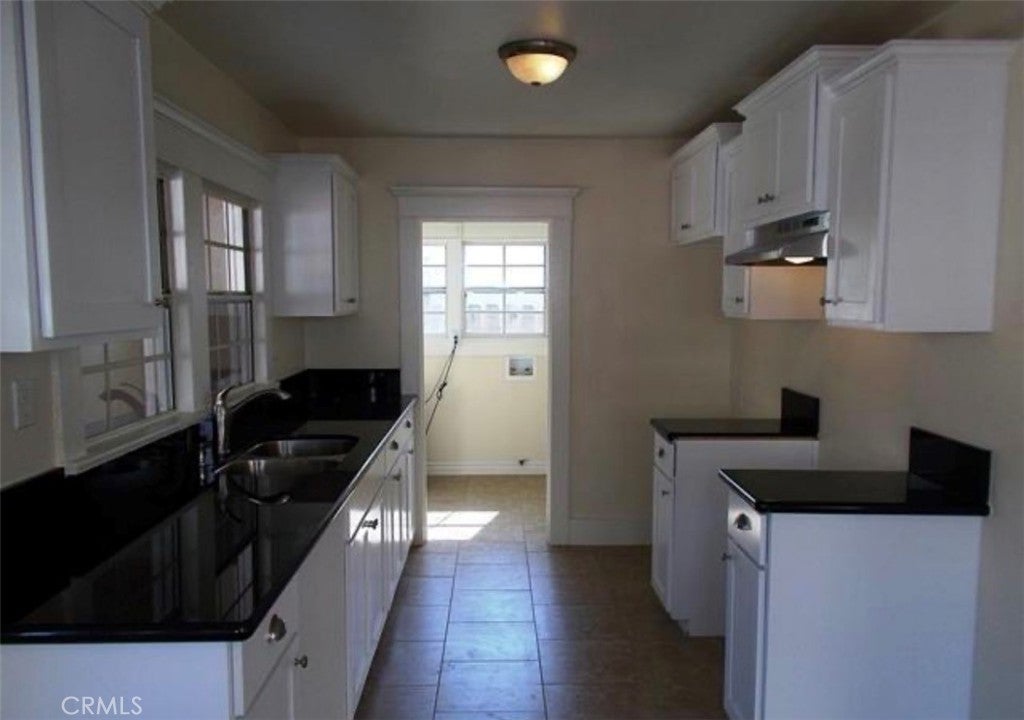 225 E 64th