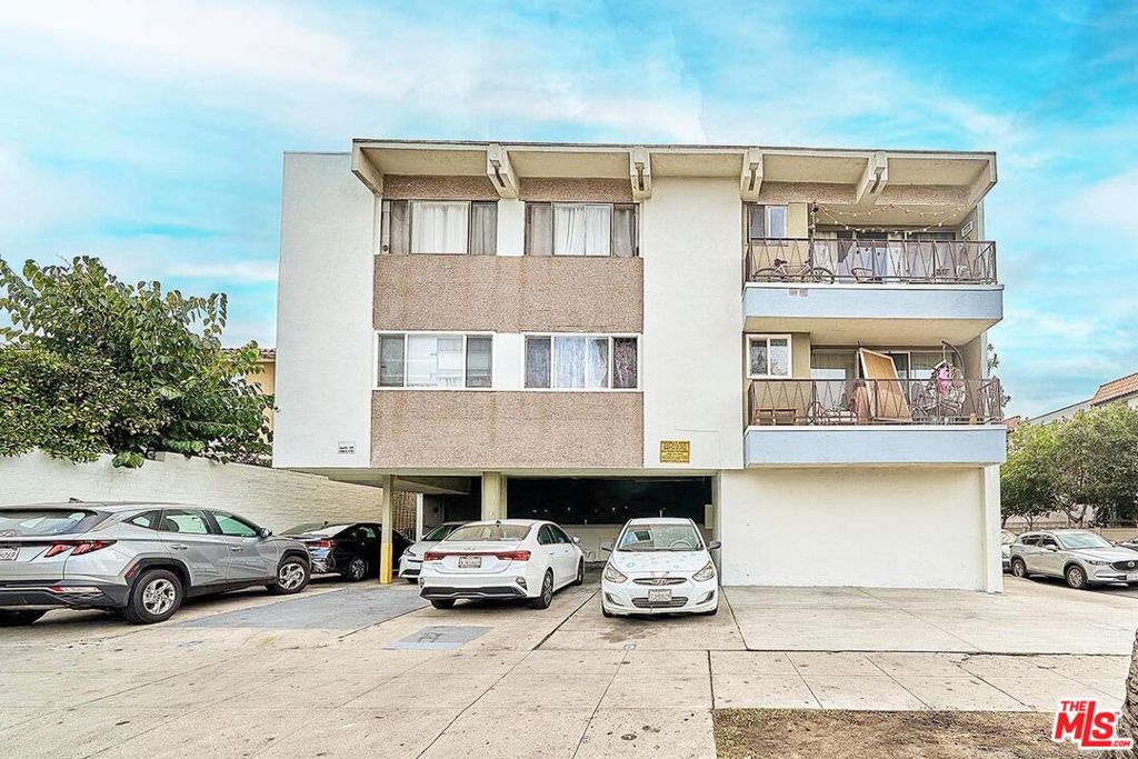 Properties 2 4171 W 4th Street