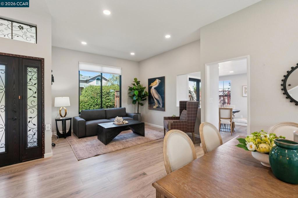 2554 Holly View Ct