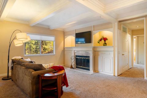 Photo of 52805 Idyllmont Road, Idyllwild, CA 92549 (MLS # 219140325DA)