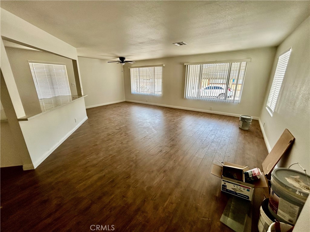 725 W Thornton Ave 105