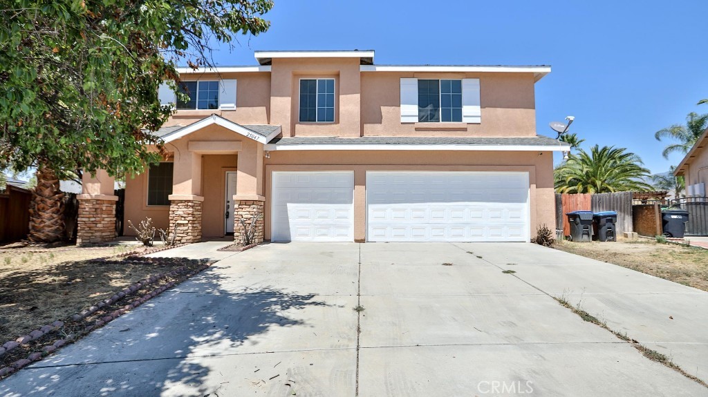 Two story Valle Vista home at the end of cul de sac. This 5 bedroom/3 bathroom home features a very large floor plan and a huge backyard. One down stairs bedroom with bathroom, master bedroom is upstairs with a good size balcony. The floor plan is very open with a formal dining room, separate family and living room. Freshly new paint inside and outside; Totally upgrade with New Floor, Kitchen and Appliances.