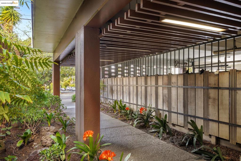 ELMWOOD - Residential