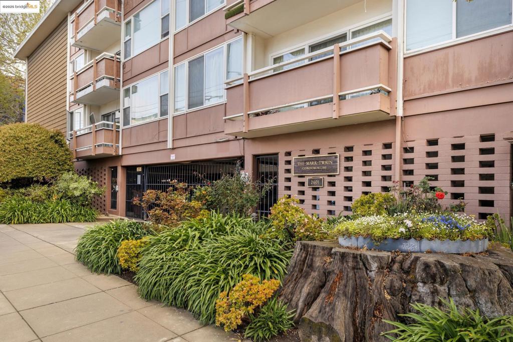 ELMWOOD - Residential