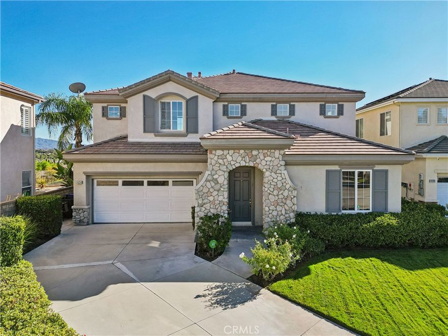 Exceptional location for this 4 bedroom Valencia home with panoramic views of the valley. Originally the model home in the popular "Promontory" neighborhood, this home sits at the end of the cul-de-sac with a private, low maintenance yard, covered patio and stamped concrete hardscape. Just spectacular views! Open floorplan with travertine and wood flooring and fresh paint throughout. High ceilings and lots of windows also provide tons of natural light and a great vibe. Truly move in condition. 3 large bedrooms upstairs and the 4th is downstairs with the 3rd full bath. Large kitchen with granite counters and the family room is especially spacious. Valencia Copperhill is popular for low HOA with pool, paseos and all the nice amenities all with no Mello Roos taxes. Come home to Valencia!