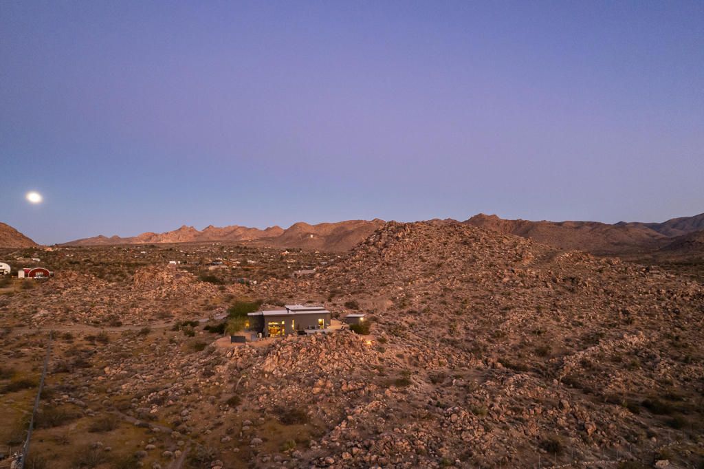 Photo of 8520 Purple Sage Road, Joshua Tree, CA 92252 (MLS # 219137613DA)