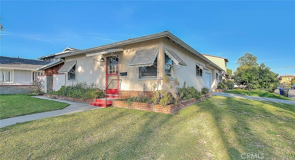 5804 Primrose