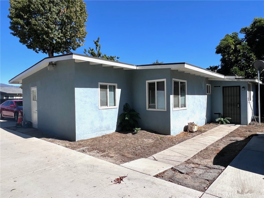 11530 Hallwood