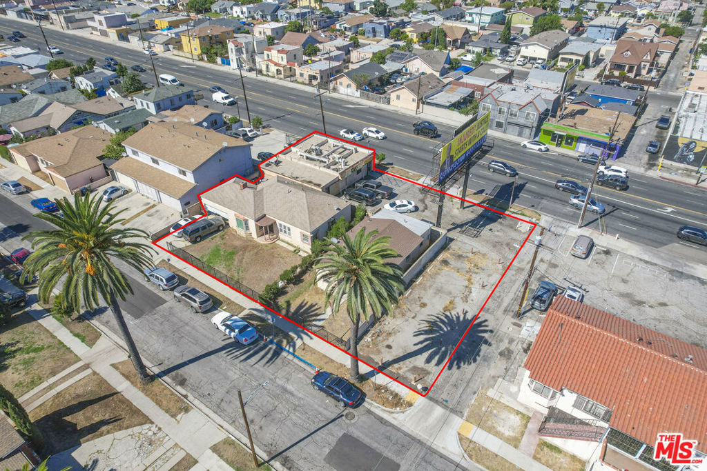 This is a rare mixed-use investment opportunity that includes a fully operating Fish & Chips business, two detached single-family homes, a large parking lot, and extra income from a billboard. All on one property. It sits on a busy main street surrounded by well-known national brands such as YMCA, 7-Eleven, and Pizza Hut, offering excellent visibility and easy freeway access. The two homes feature a 3-bedroom, 2-bath residence of about 1,140 square feet and another 2-bedroom, 1-bath home of about 901 square feet. All utilities are paid by the tenants, keeping expenses low for the owner. The commercial space also has great potential for a new restaurant, caf, retail shop, or other types of businesses in the future. A truly rare opportunity to own a property that seamlessly combines business, residential, and billboard income in a prime, high-traffic location with exceptional exposure. A great opportunity for steady income and long-term appreciation!