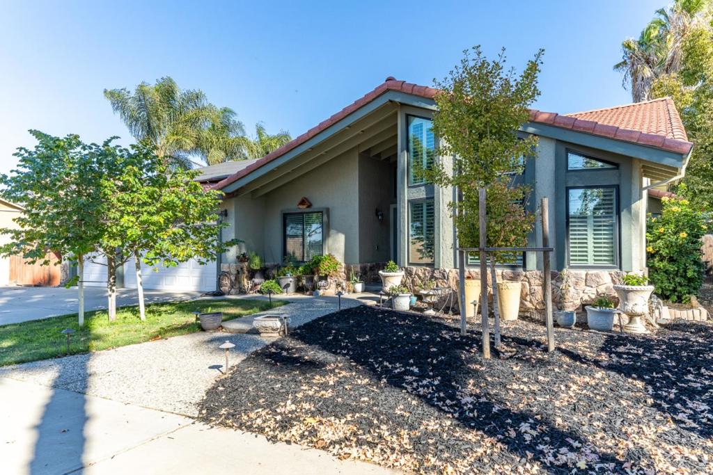 1760 S Macarthur Drive