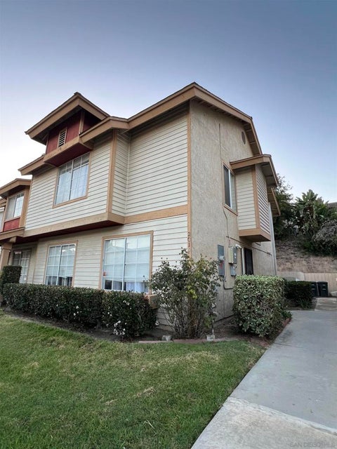 Photo of 2019 Manzana Way Way, San Diego, CA 92139 (MLS # 260022445SD)