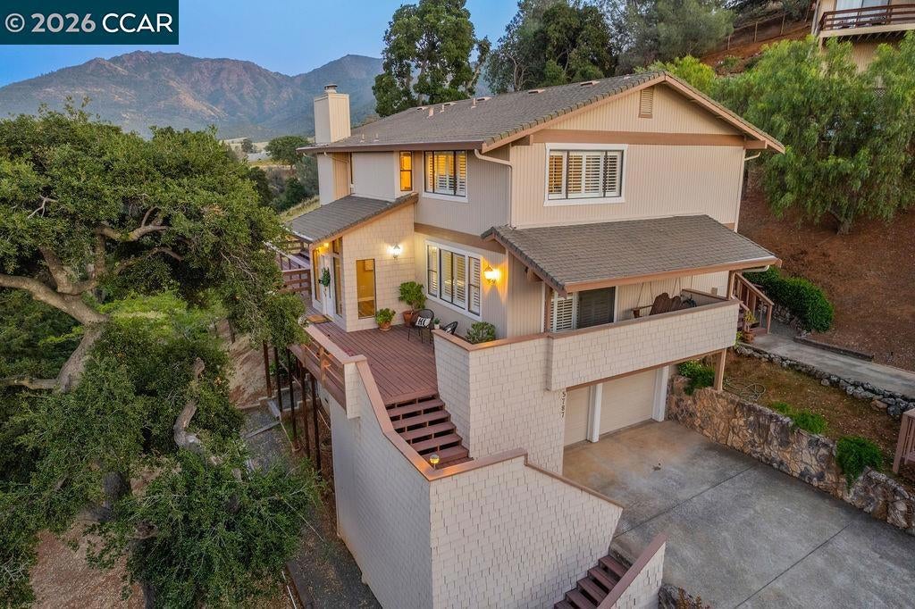 5787 Lewis Way