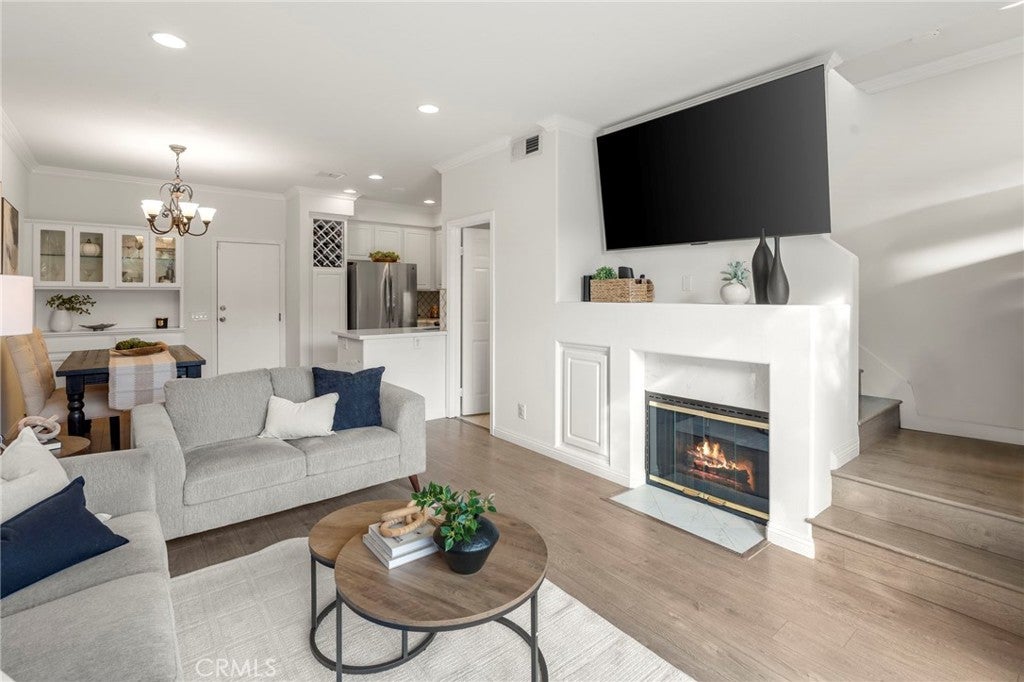 8362 E Truckee