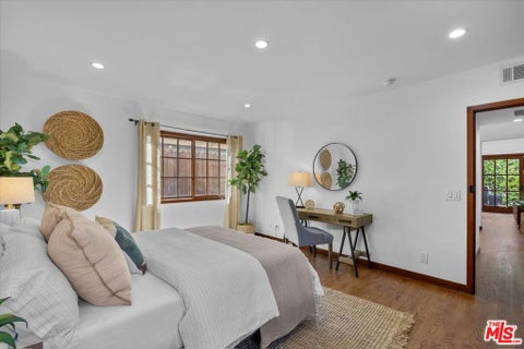 Photo of 2504 Ocean Avenue, Venice, CA 90291 (MLS # 26843019)