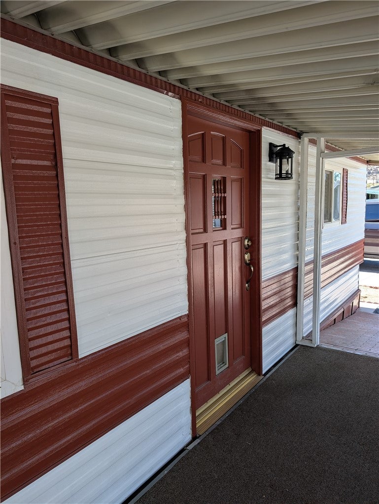 15940 Stoddard Wells 82