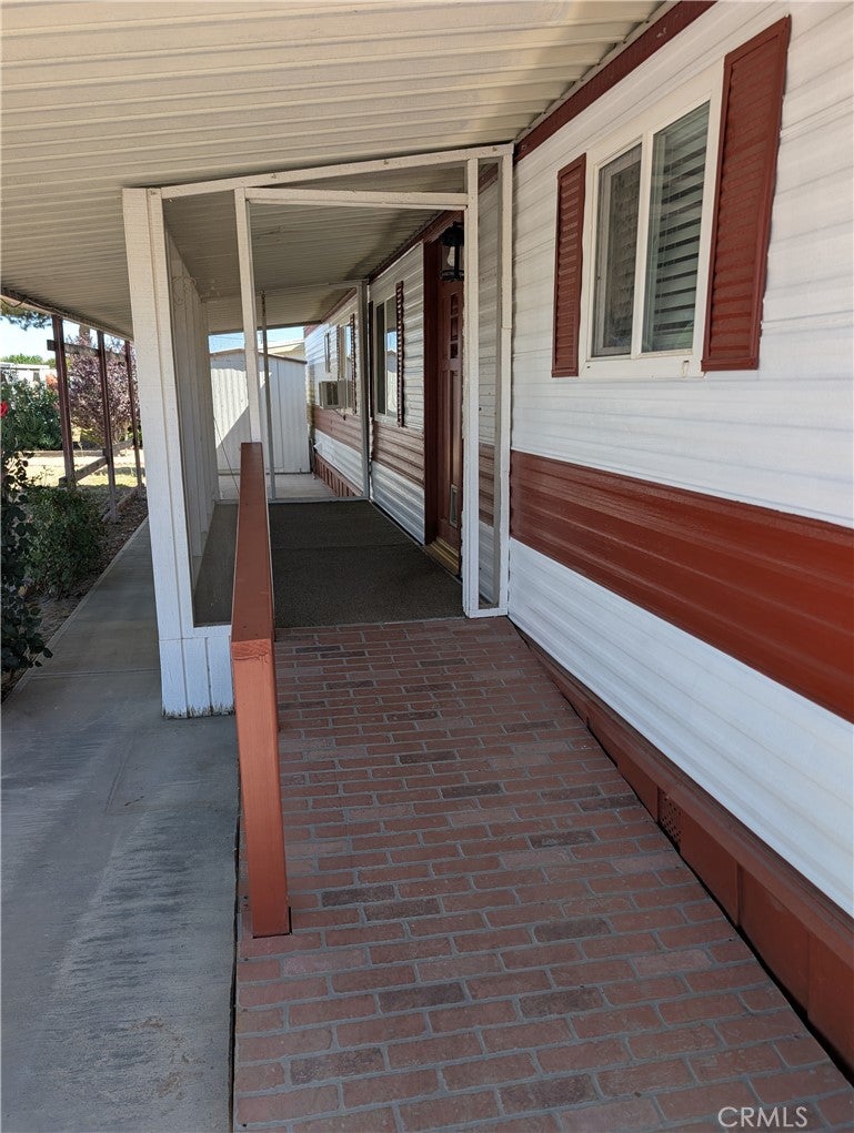 15940 Stoddard Wells 82