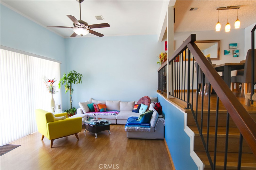 18425 Saticoy Street 4