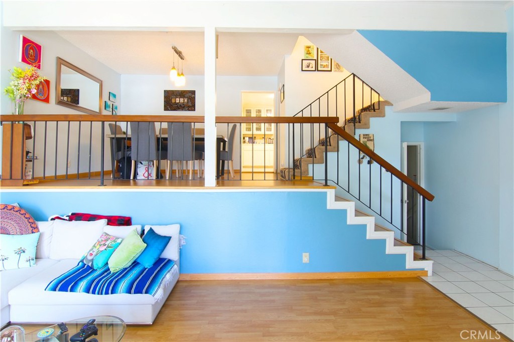 18425 Saticoy Street 4