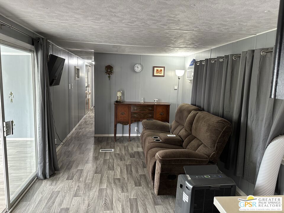 35099 W Florida Avenue B6