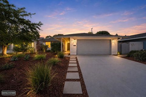 Photo of 1824 Rosswood Drive, San Jose, CA 95124 (MLS # ML82052153)