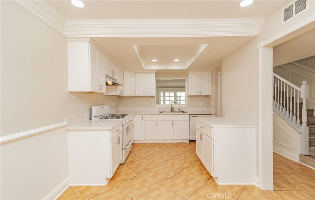 Showcase Westminster (SHOCW) - Residential Lease